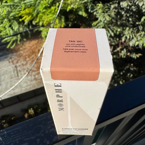 Morphe Lightform Extended Hydration Foundation TAN 19C Tan Pink Undertones - Picture 2 of 4